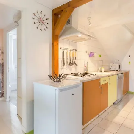 Cigogne Et Bretzel * Bischwihr